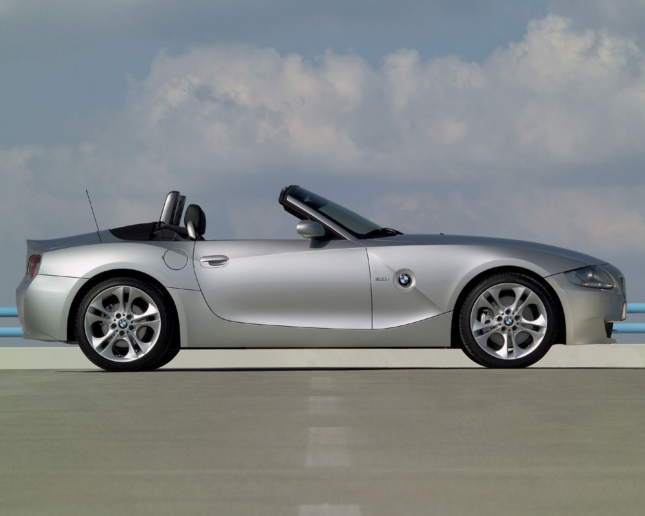 BMW Z4 Desktop Wallpaper