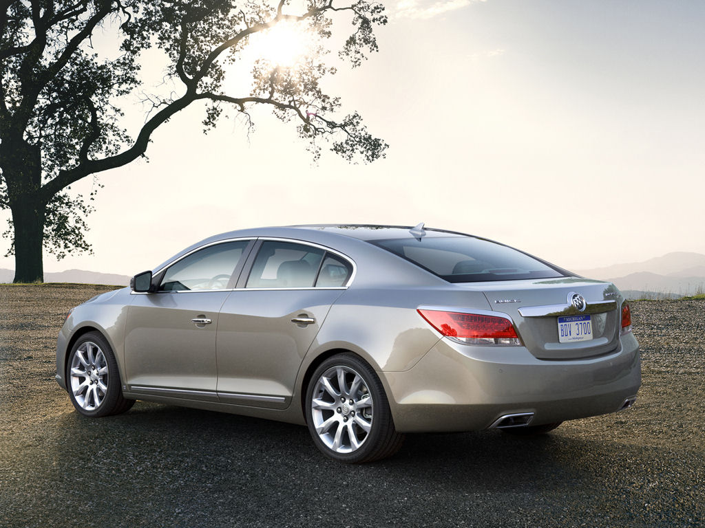 Buick LaCrosse Desktop Wallpaper