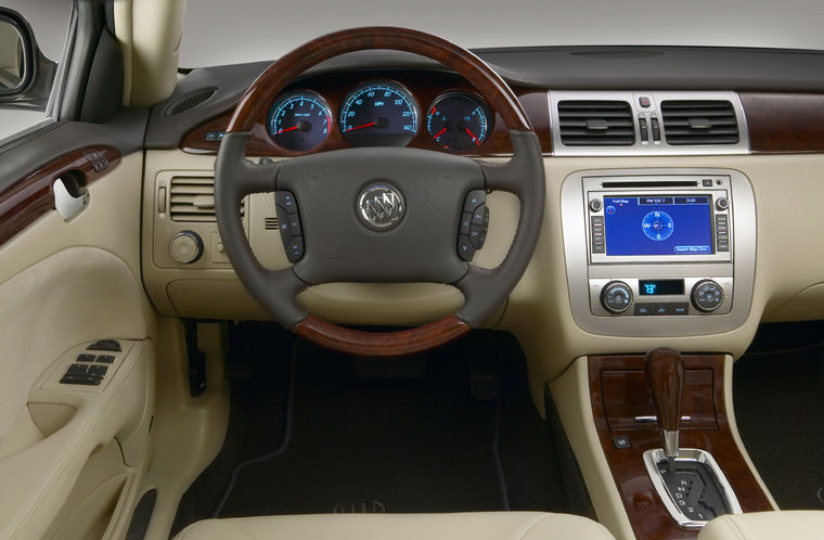 2008 Buick Lucerne Super Cockpit Picture