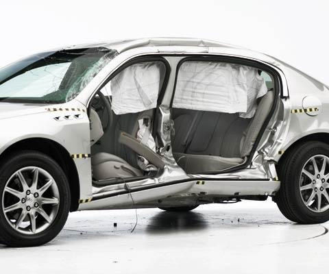 2008 Buick Lucerne IIHS Side Impact Crash Test Picture