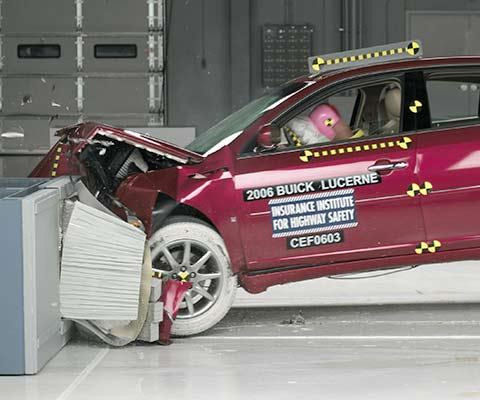 2009 Buick Lucerne IIHS Frontal Impact Crash Test Picture