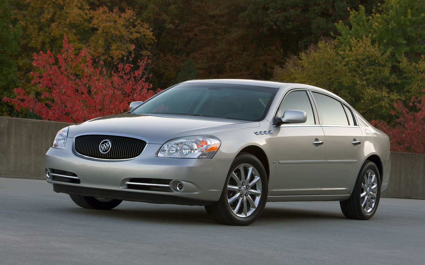 Buick Lucerne Desktop Wallpaper