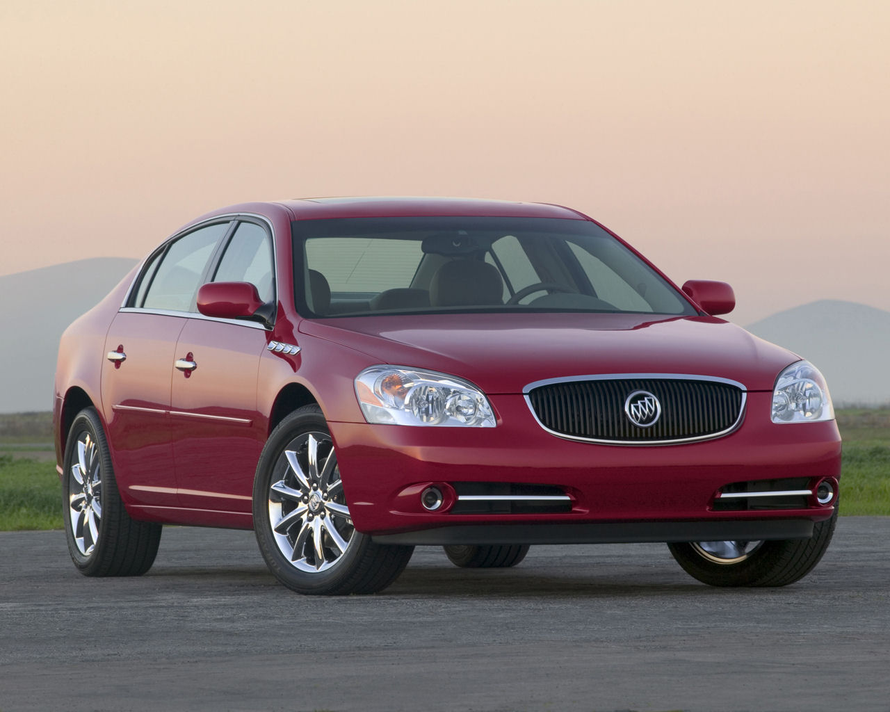 Buick Lucerne Desktop Wallpaper