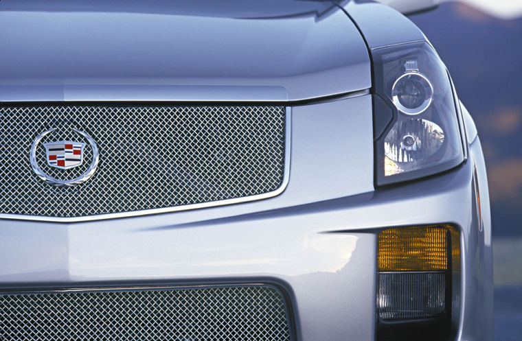 2004 Cadillac CTS-V Grille Picture