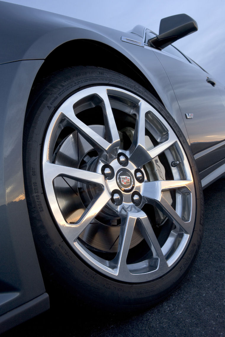 2009 Cadillac CTS-V Rim Picture