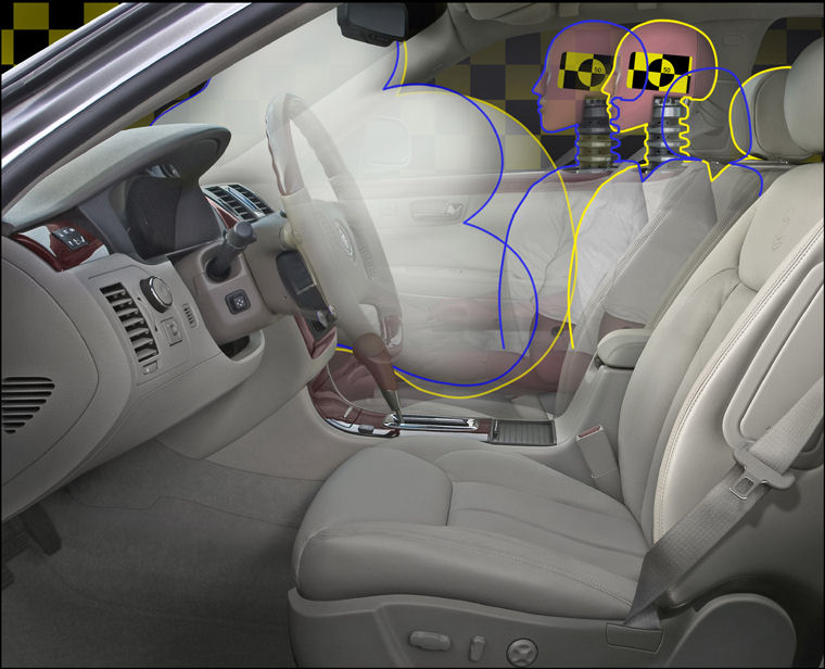 2008 Cadillac DTS Airbags Picture