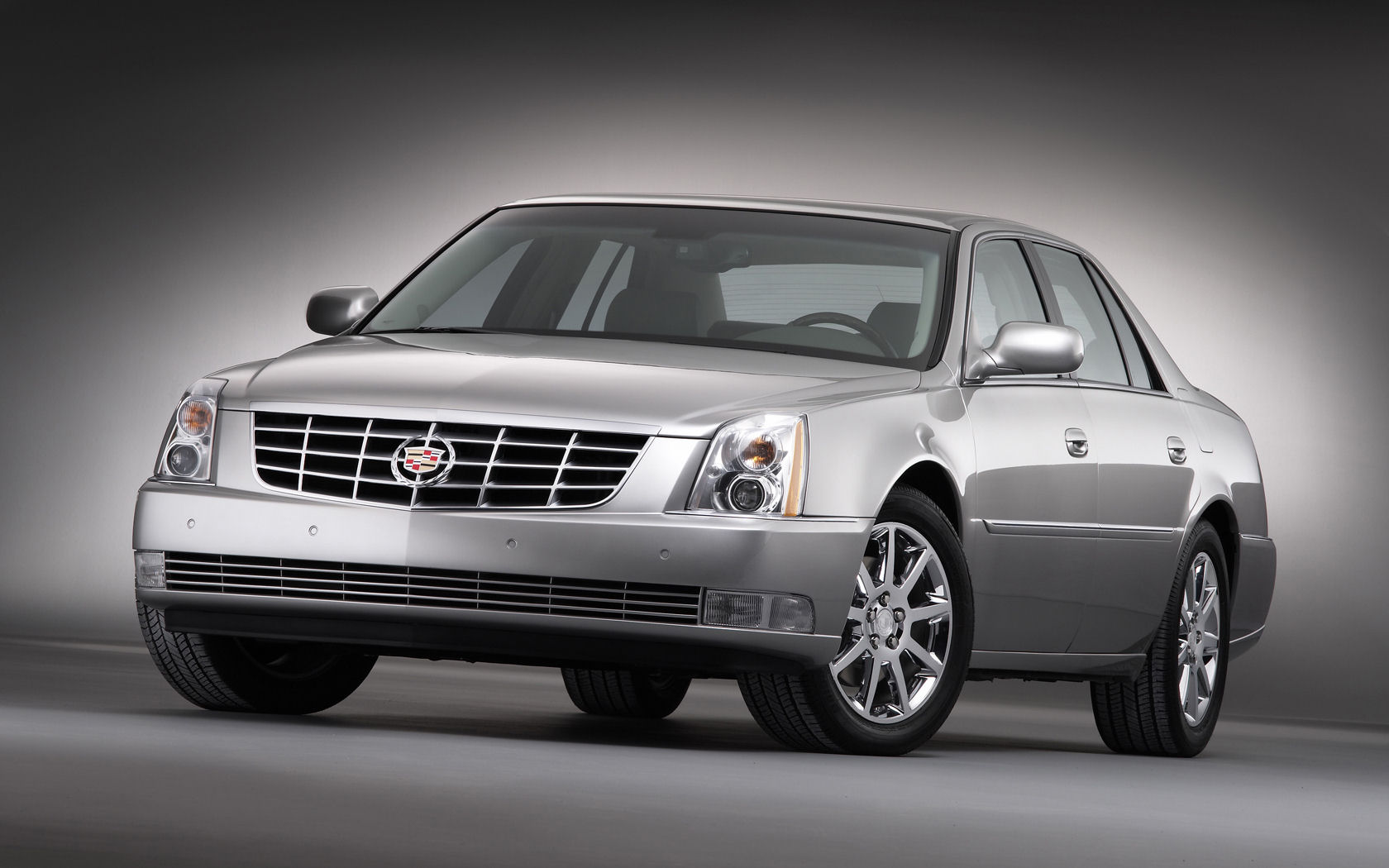 Cadillac DTS Desktop Wallpaper