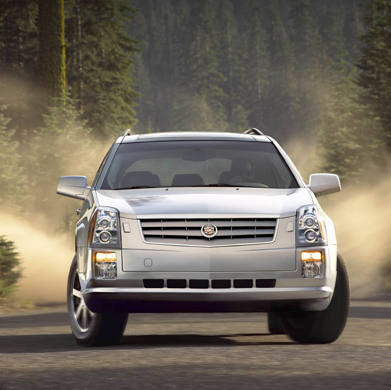 2004 Cadillac SRX Picture