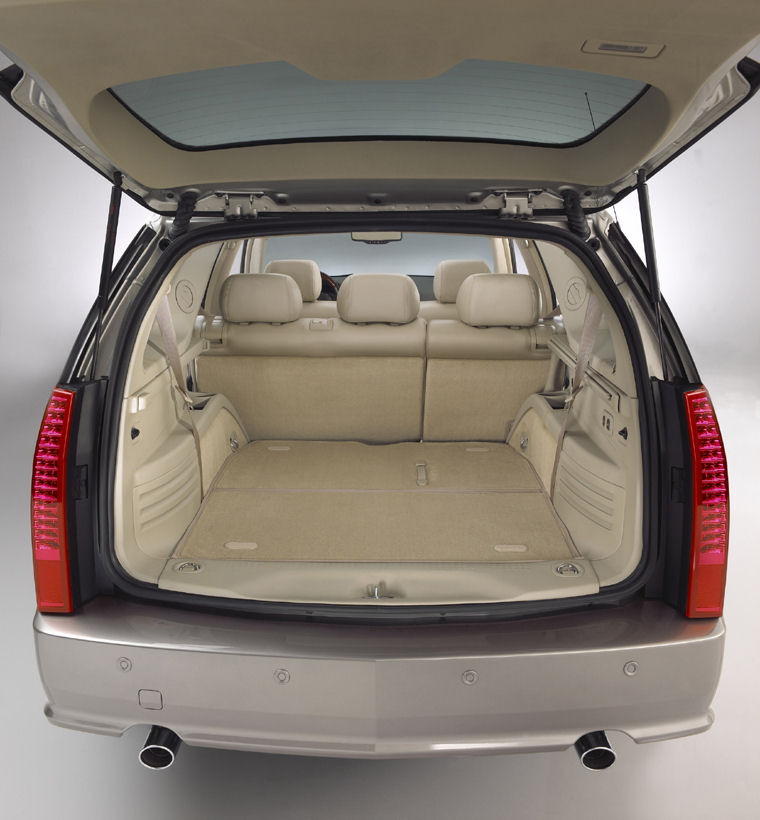 2008 Cadillac SRX Trunk Picture