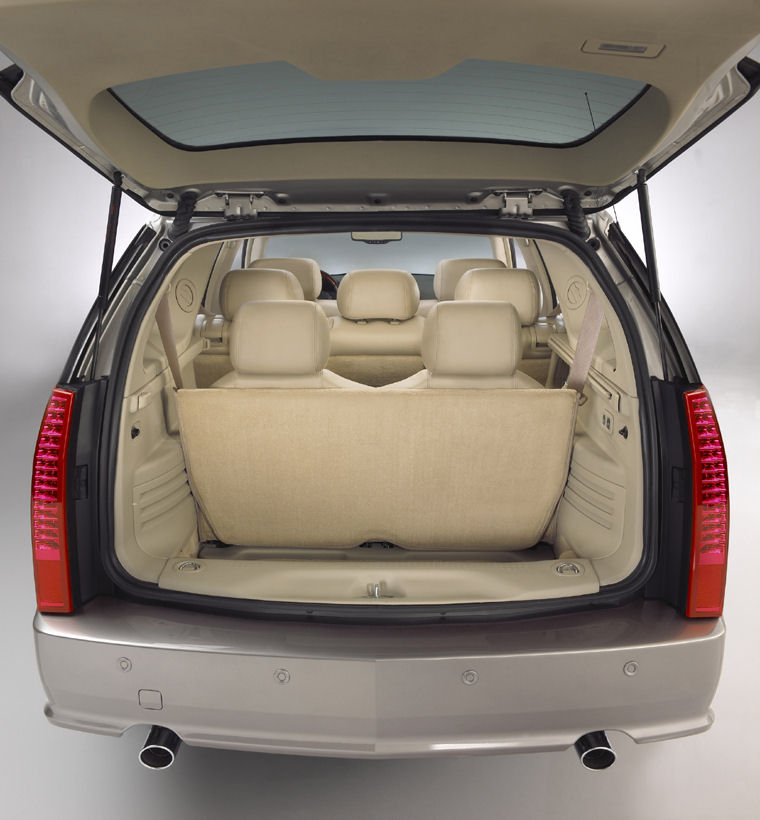 2008 Cadillac SRX Trunk Picture