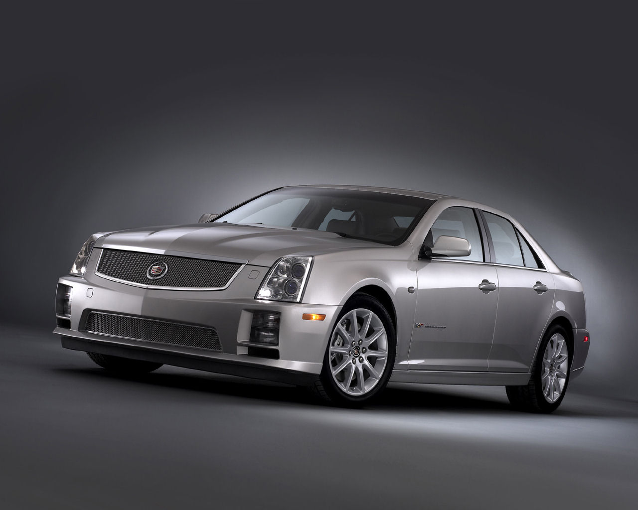 Cadillac STS Desktop Wallpaper