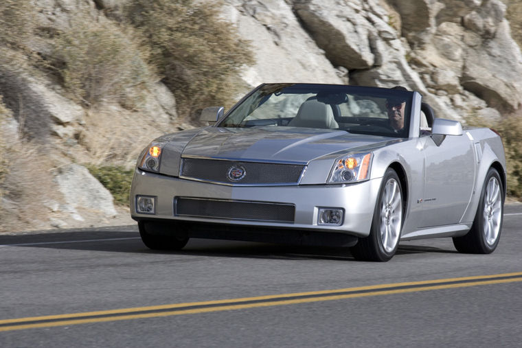 2008 Cadillac XLR-V Picture