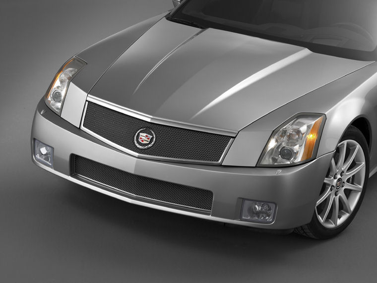 2008 Cadillac XLR-V Picture