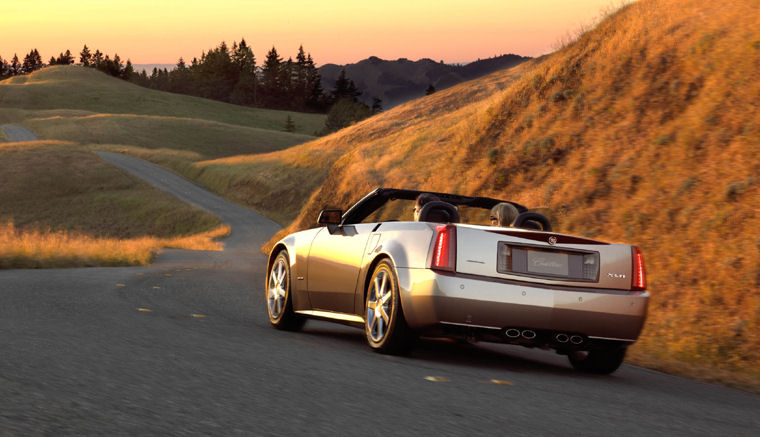 2008 Cadillac XLR Picture