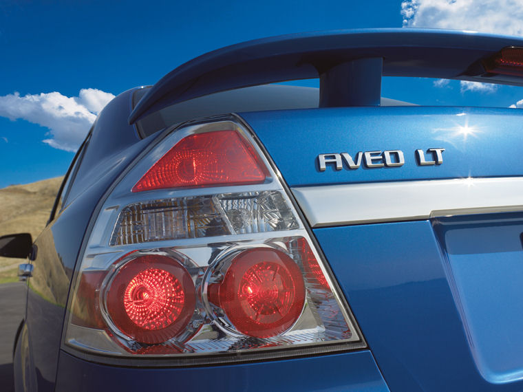 2009 Chevrolet Aveo Sedan Tail Light Picture