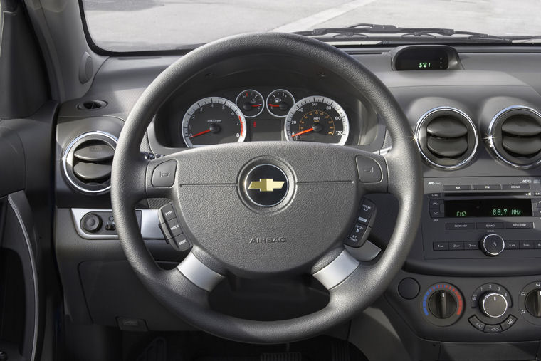 2009 Chevrolet Aveo Sedan Cockpit Picture