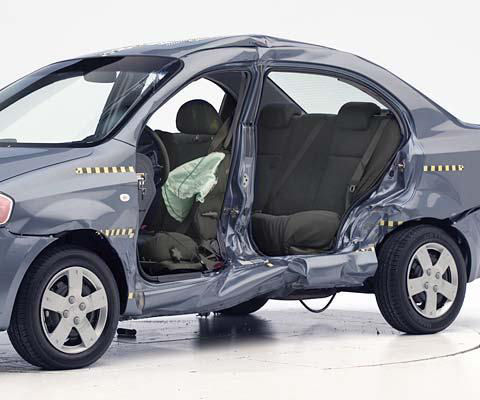 2009 Chevrolet Aveo IIHS Side Impact Crash Test Picture