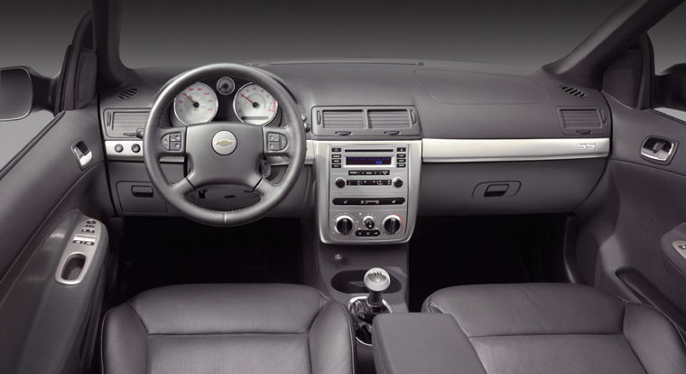 2005 Chevrolet (Chevy) Cobalt SS Supercharged Cockpit Picture