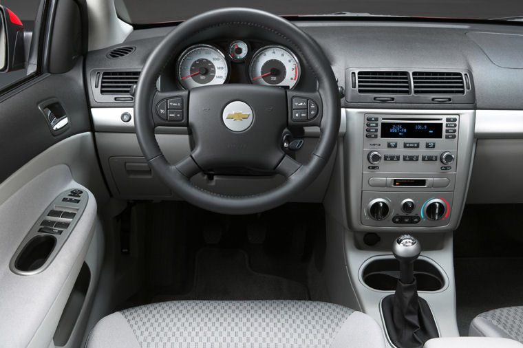 2007 Chevrolet (Chevy) Cobalt SS Sedan Cockpit Picture