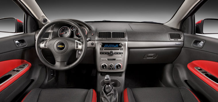 2009 Chevrolet Cobalt Coupe SS Turbo Cockpit Picture