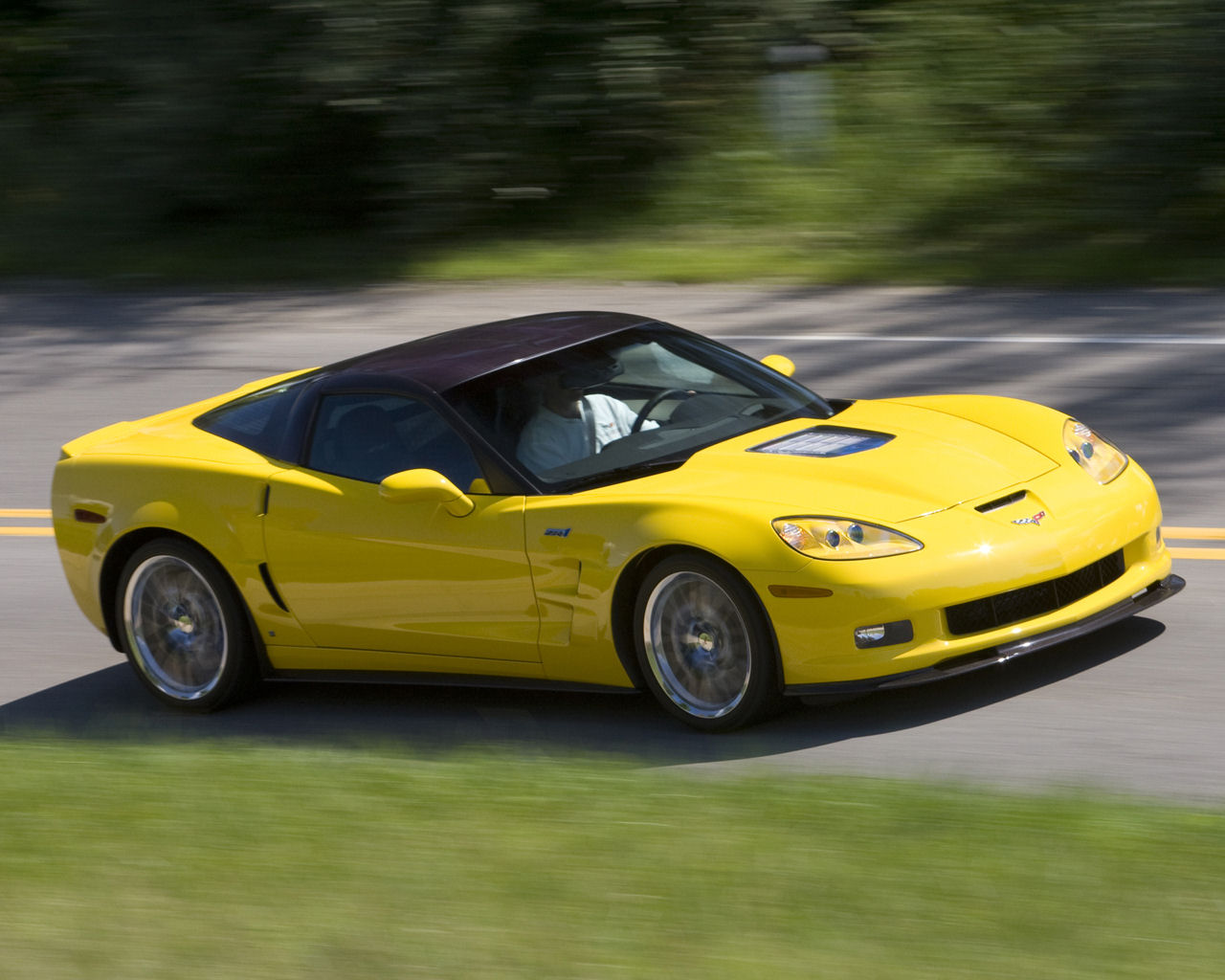 Chevrolet Corvette Desktop Wallpaper