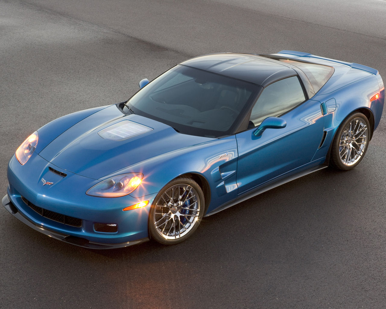 Chevrolet Corvette Desktop Wallpaper