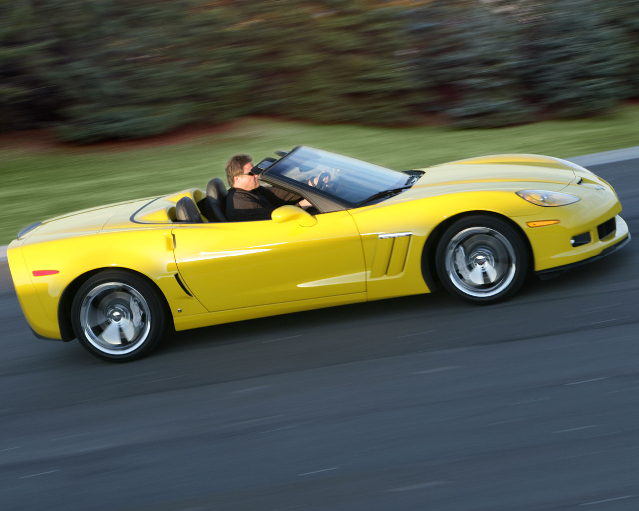 Chevrolet Corvette Desktop Wallpaper