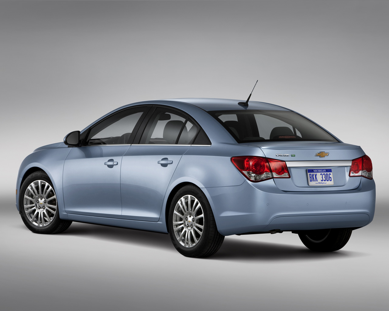 Chevrolet Cruze Desktop Wallpaper