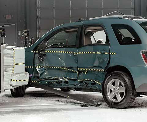 2008 Chevrolet Equinox IIHS Side Impact Crash Test Picture