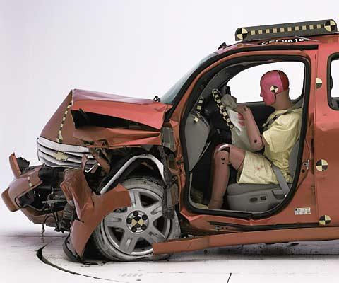 2008 Chevrolet HHR IIHS Frontal Impact Crash Test Picture