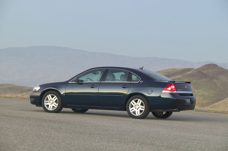 2008 Chevrolet Impala LTZ Picture