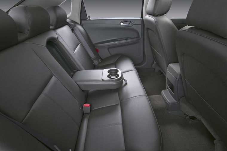 2009 Chevrolet Impala Ss Rear Seats Picture Pic Image