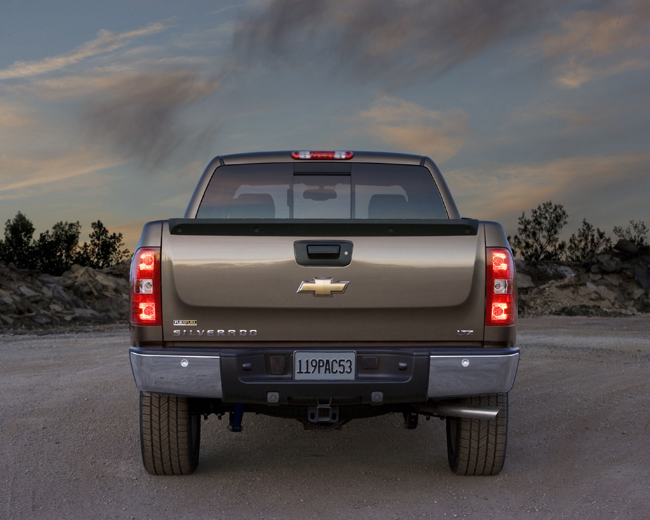 Chevrolet Silverado 1500 Desktop Wallpaper