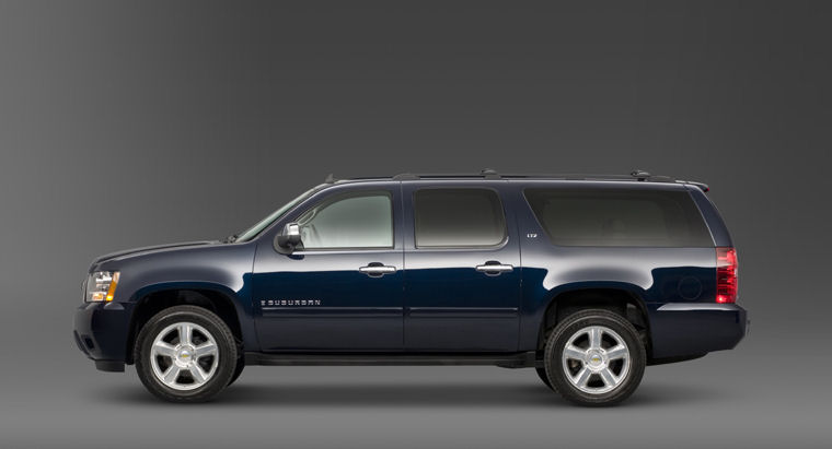 2011 Chevrolet Suburban 1500 Picture