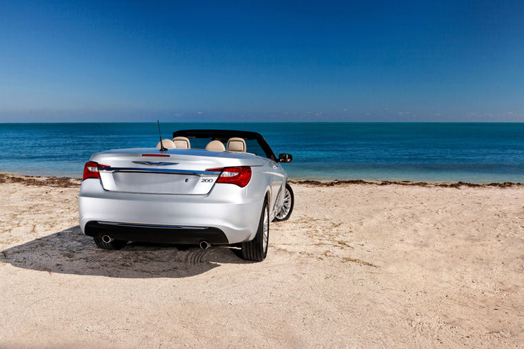 2011 Chrysler 200 Convertible Picture