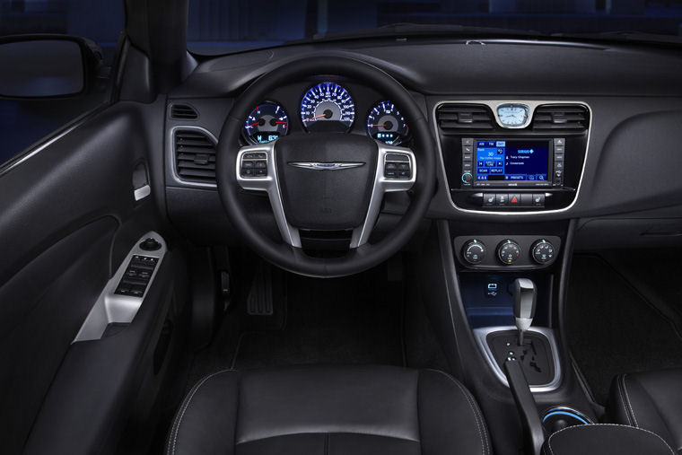 2011 Chrysler 200 Convertible Cockpit Picture