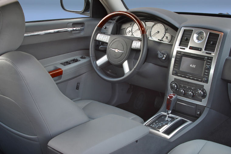 2006 Chrysler 300C Interior Picture