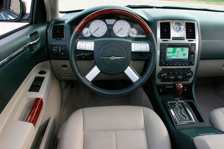 2008 Chrysler 300C Cockpit Picture