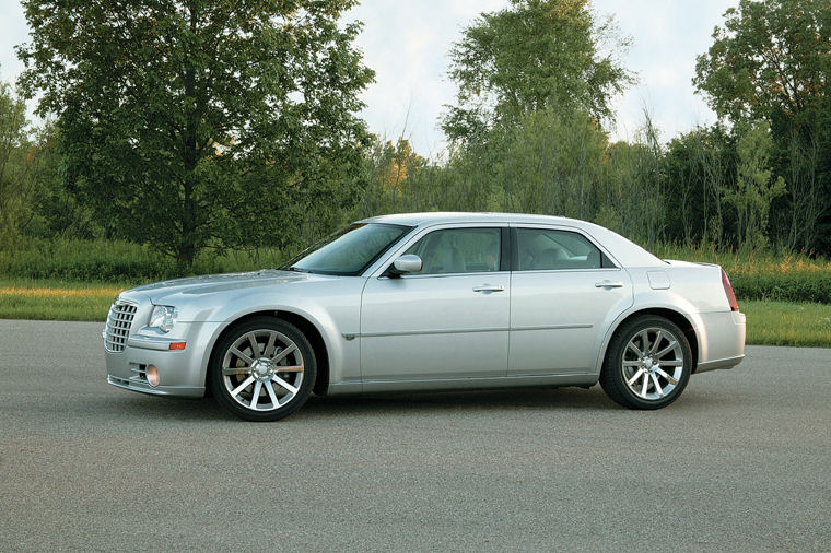 2009 Chrysler 300C SRT8 Picture