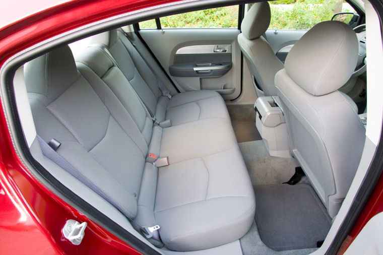 2010 Chrysler Sebring Sedan Rear Seats Picture