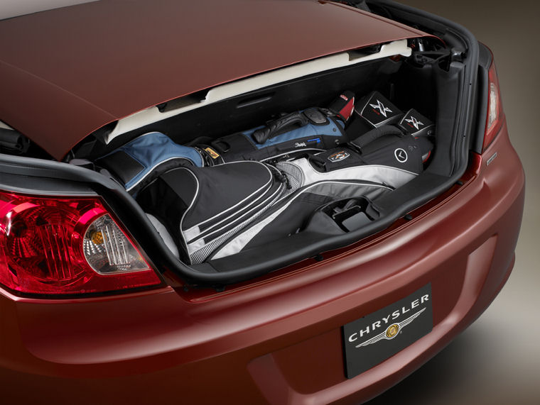 2010 Chrysler Sebring Limited Convertible Trunk Picture