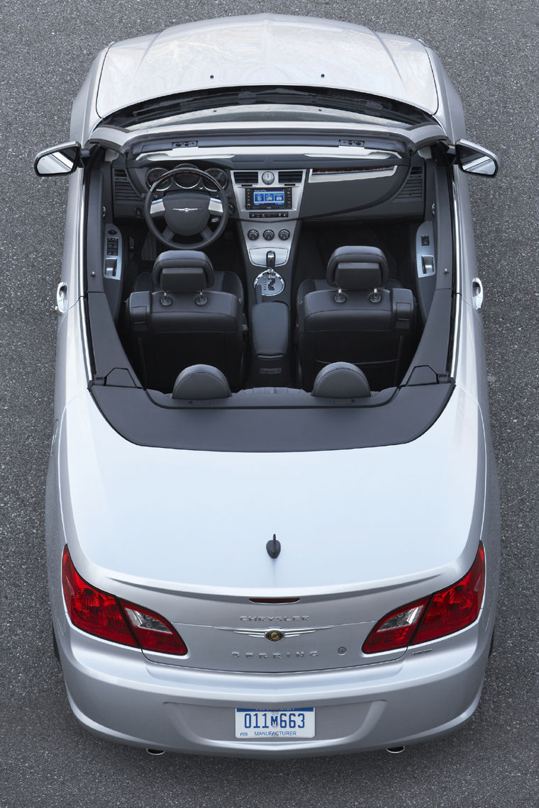 2010 Chrysler Sebring Limited Convertible Picture