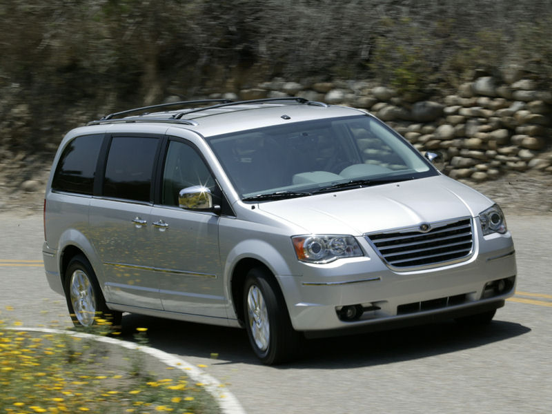 Chrysler Town & Country Desktop Wallpaper