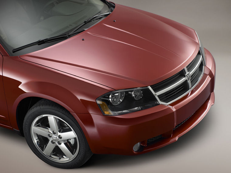 2008 Dodge Avenger R/T Headlight Picture