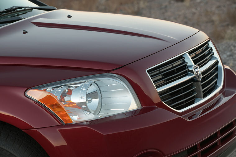 2007 Dodge Caliber Headlight Picture