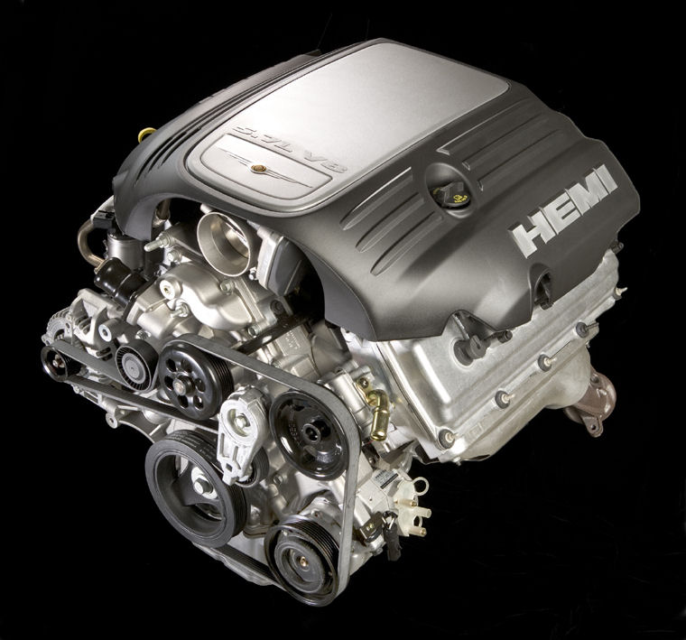 2008 Dodge Charger 5.7L V8 Hemi Engine Picture