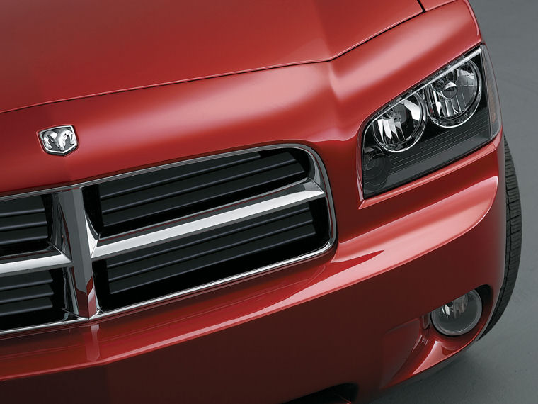 2009 Dodge Charger R/T Headlight Picture