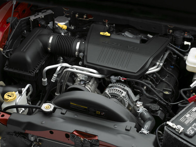 2009 Dodge Dakota Crew Cab 4.7L V8 Engine Picture