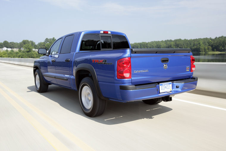 2009 Dodge Dakota Crew Cab Laramie Picture