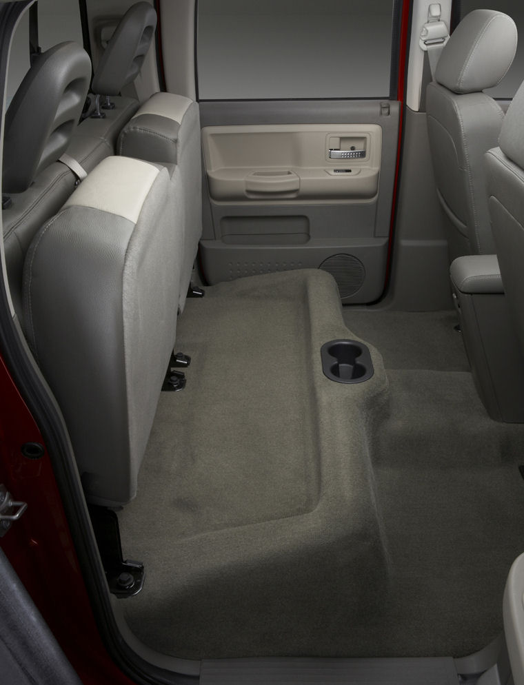 2010 Dodge Dakota Crew Cab Laramie Rear Seats Picture